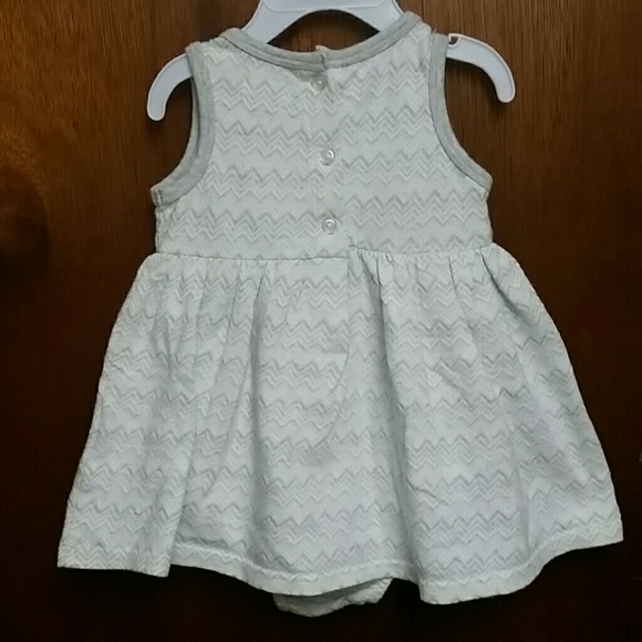 🦄Tahari Baby Chevron Dress🦄 - Picture 6 of 8